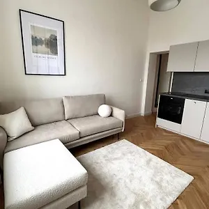 Old Town , Wi-fi , 2-beds , Aesthetics - By Hik Apartament