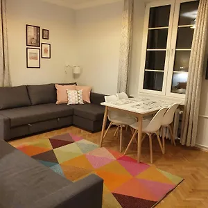 Charming In The Old Town Apartament
